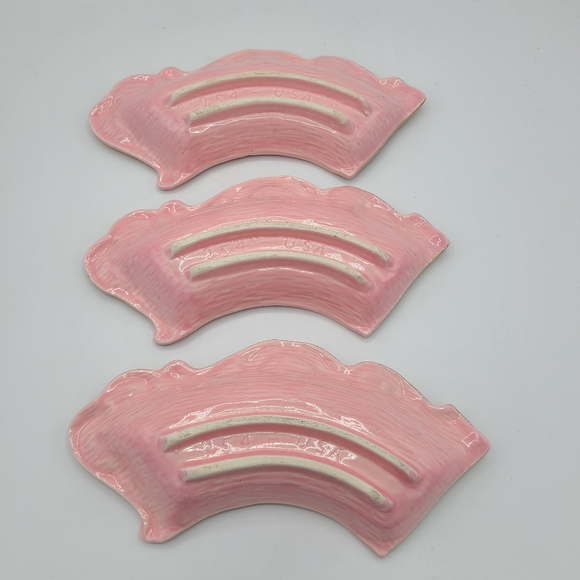 Mid Century California American Pottery 254 Filigree Dish Pink & Gold Set of 3 - Picture 4 of 6